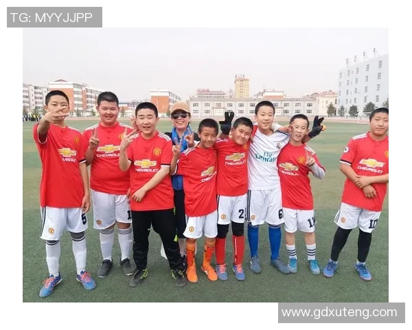 人像篮球明星的魅力与成就探秘：从球场到荧幕的精彩人生